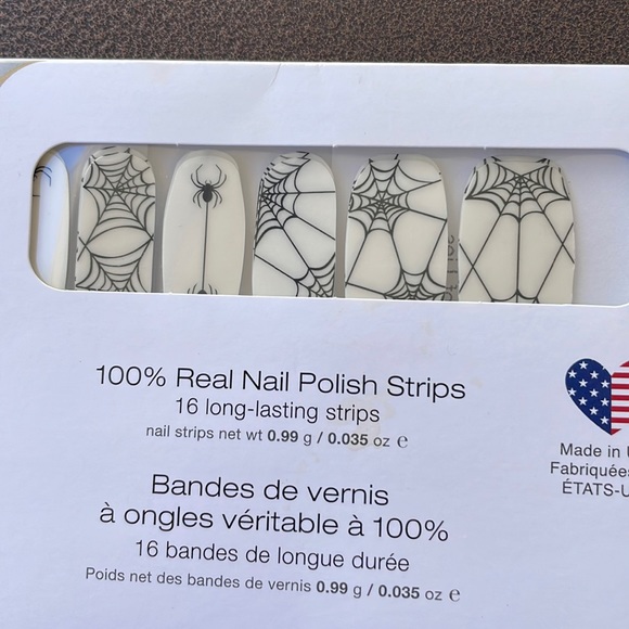 #20w Web of Lies Color Street Nail Decor - Picture 1 of 10